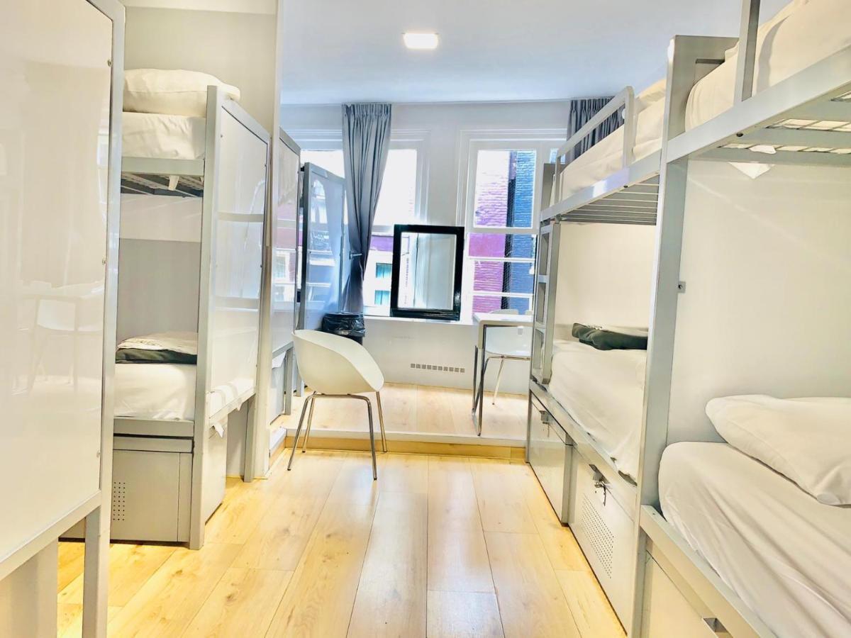 Bunk Bed Mixed Dormitory Room